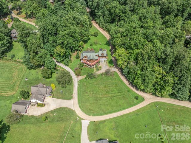 64 Cradling Cove, Waynesville, NC 28785