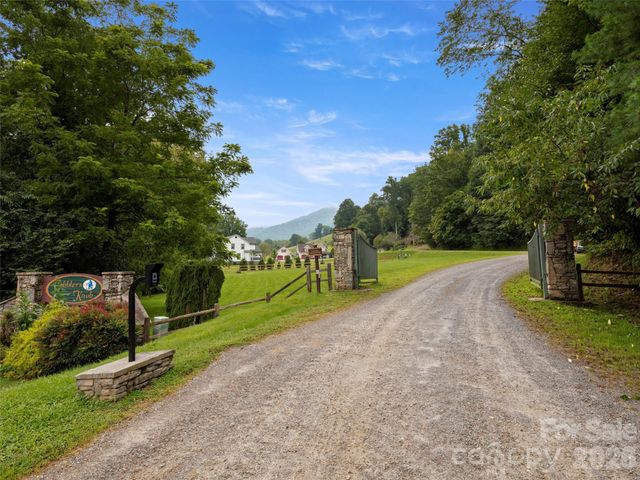 64 Cradling Cove, Waynesville, NC 28785