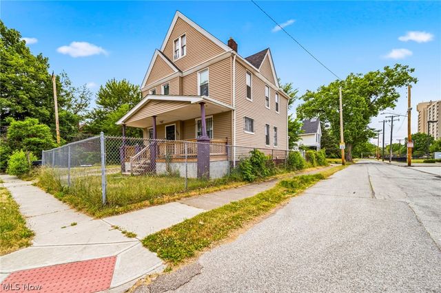 1532 E 78th Street, Cleveland, OH 44103