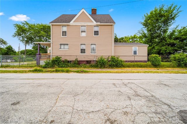 1532 E 78th Street, Cleveland, OH 44103