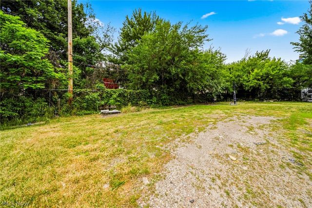 1532 E 78th Street, Cleveland, OH 44103
