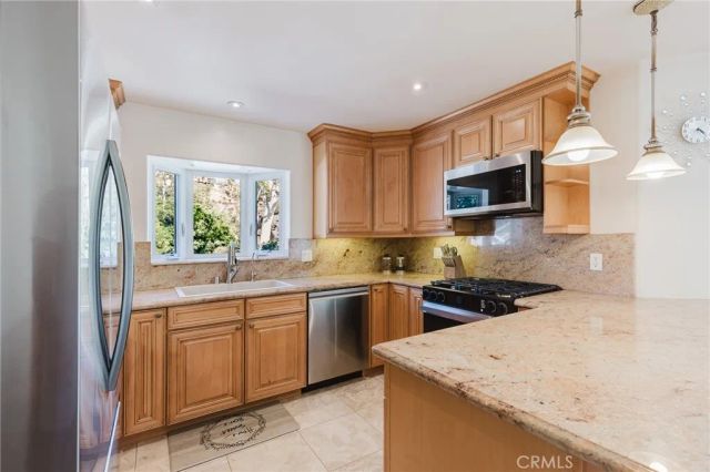 1722 Woodland Avenue, Glendale, CA 91208