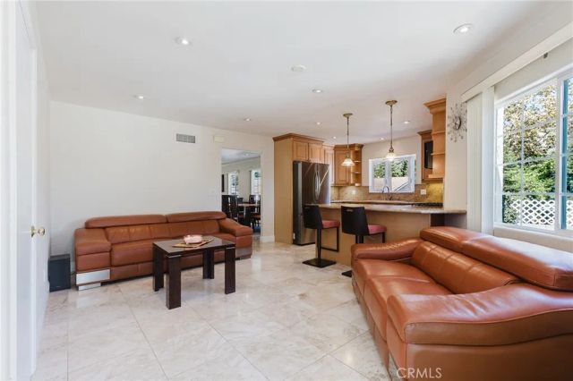 1722 Woodland Avenue, Glendale, CA 91208