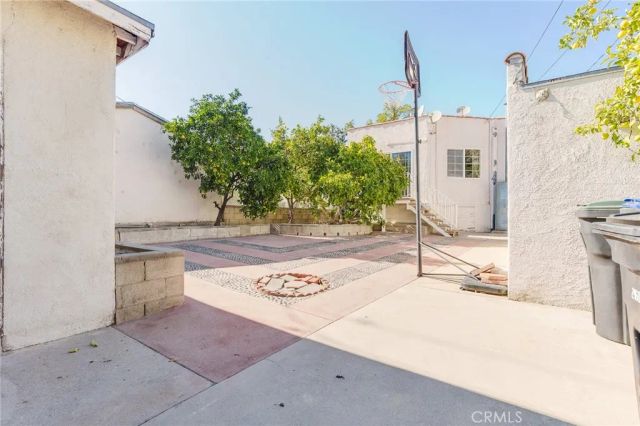 1722 Woodland Avenue, Glendale, CA 91208