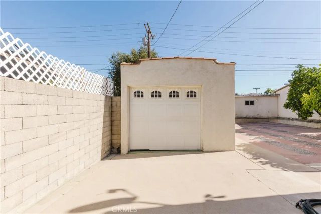 1722 Woodland Avenue, Glendale, CA 91208