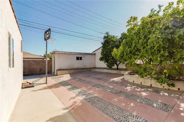 1722 Woodland Avenue, Glendale, CA 91208