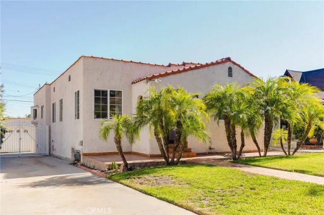 1722 Woodland Avenue, Glendale, CA 91208