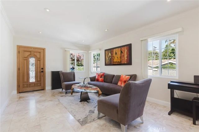 1722 Woodland Avenue, Glendale, CA 91208