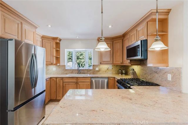 1722 Woodland Avenue, Glendale, CA 91208