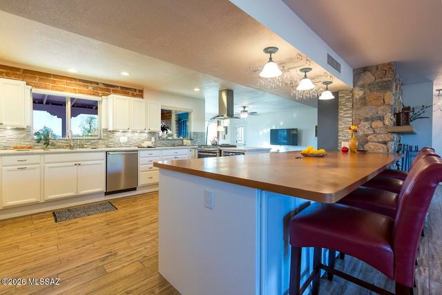 5405 N Estelle Drive, Tucson, AZ 85718