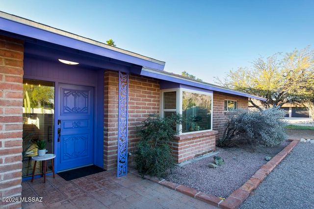 5405 N Estelle Drive, Tucson, AZ 85718