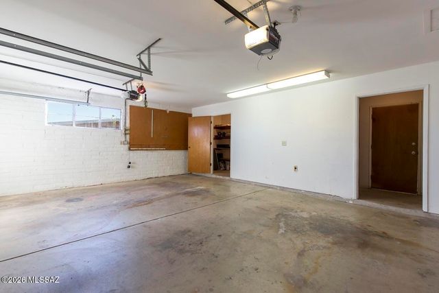 5405 N Estelle Drive, Tucson, AZ 85718