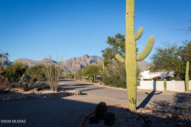 5405 N Estelle Drive, Tucson, AZ 85718