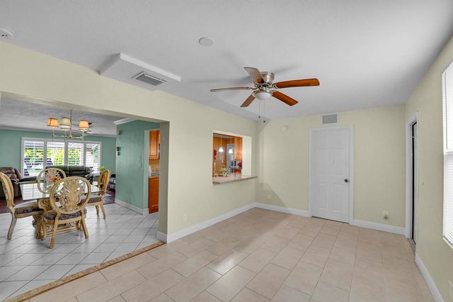 4400 NW 44th Terrace, Tamarac, FL 33319