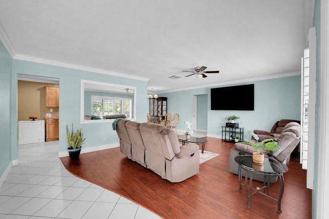 4400 NW 44th Terrace, Tamarac, FL 33319