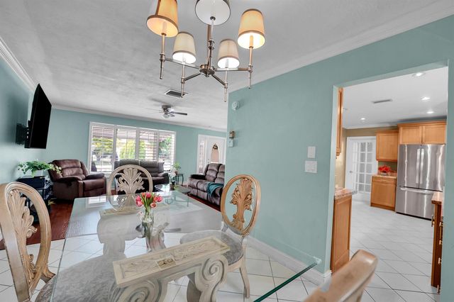 4400 NW 44th Terrace, Tamarac, FL 33319