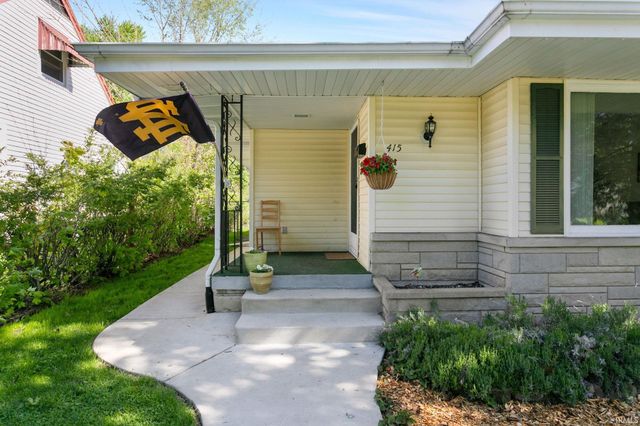 415 Ostemo Place, South Bend, IN 46617