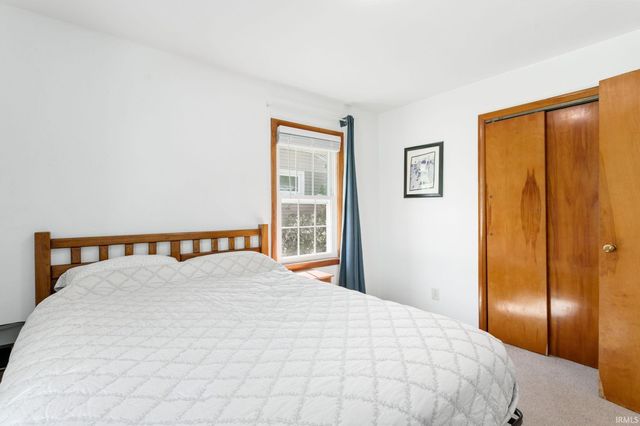 415 Ostemo Place, South Bend, IN 46617
