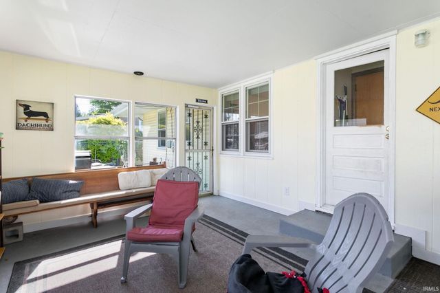 415 Ostemo Place, South Bend, IN 46617