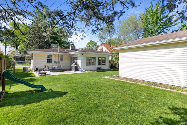 415 Ostemo Place, South Bend, IN 46617