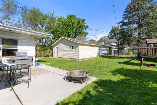 415 Ostemo Place, South Bend, IN 46617