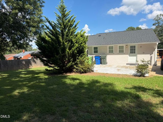 2736 Knowles Street, Raleigh, NC 27603