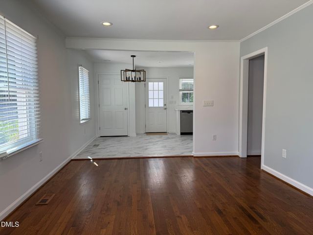 2736 Knowles Street, Raleigh, NC 27603