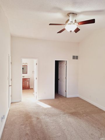 4318 E Cricket Knoll, Bloomington, IN 47401