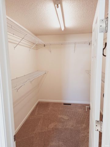 4318 E Cricket Knoll, Bloomington, IN 47401