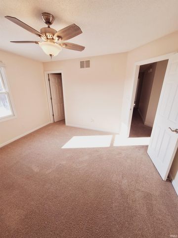 4318 E Cricket Knoll, Bloomington, IN 47401