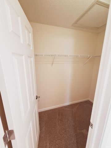 4318 E Cricket Knoll, Bloomington, IN 47401