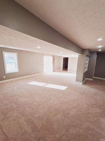 4318 E Cricket Knoll, Bloomington, IN 47401