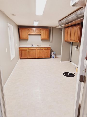 4318 E Cricket Knoll, Bloomington, IN 47401