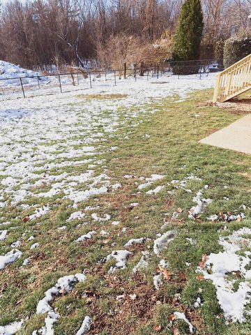 4318 E Cricket Knoll, Bloomington, IN 47401