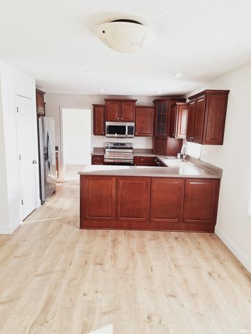 4318 E Cricket Knoll, Bloomington, IN 47401