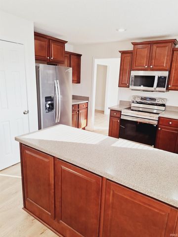 4318 E Cricket Knoll, Bloomington, IN 47401