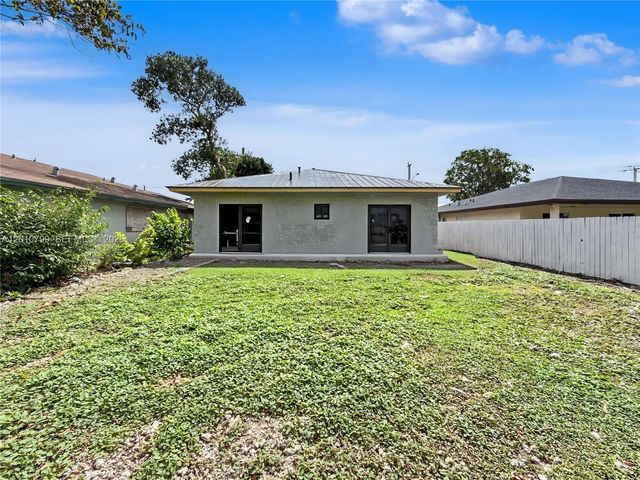 640 SW 10th Ave, Homestead, FL 33030