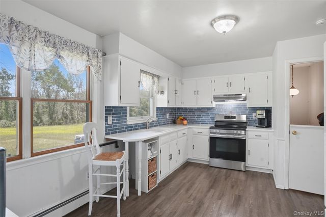 23 Old Cross Road, Warwick, NY 10990
