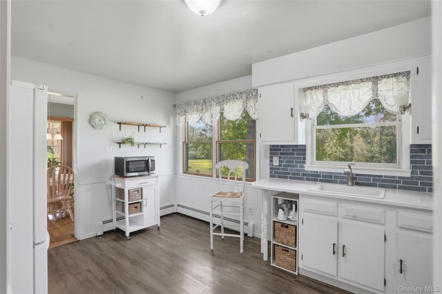 23 Old Cross Road, Warwick, NY 10990