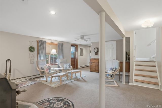 23 Old Cross Road, Warwick, NY 10990
