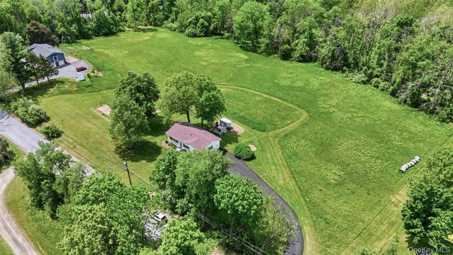 23 Old Cross Road, Warwick, NY 10990