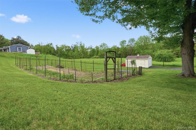 23 Old Cross Road, Warwick, NY 10990