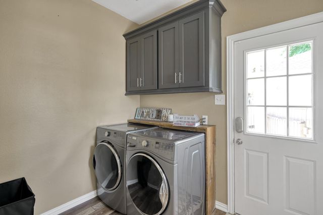 614 Spring Forest Drive, Conroe, TX 77302