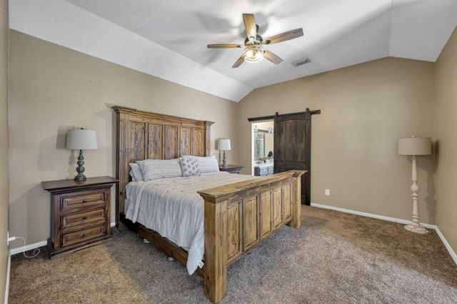614 Spring Forest Drive, Conroe, TX 77302