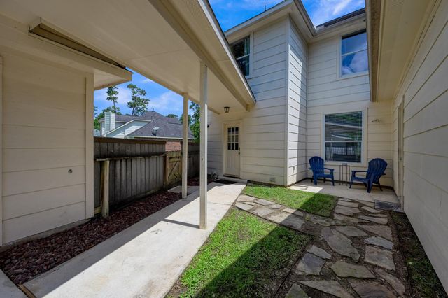 614 Spring Forest Drive, Conroe, TX 77302