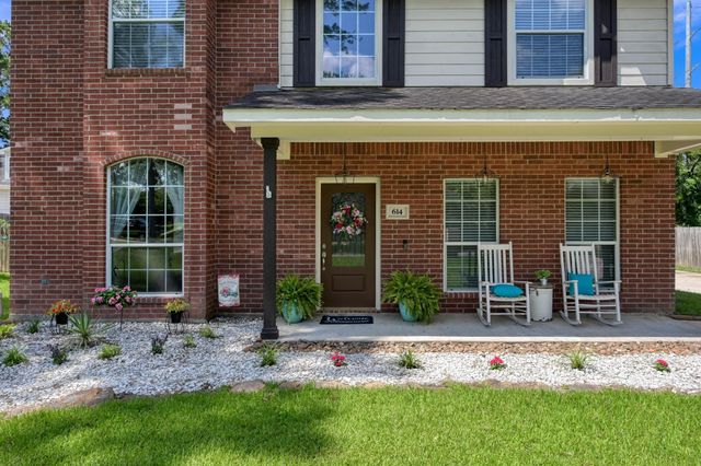 614 Spring Forest Drive, Conroe, TX 77302