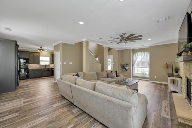 614 Spring Forest Drive, Conroe, TX 77302