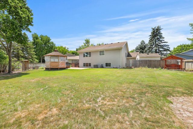 11015 Rhode Island Circle N, Champlin, MN 55316