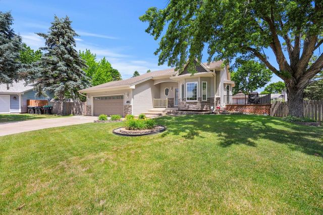 11015 Rhode Island Circle N, Champlin, MN 55316