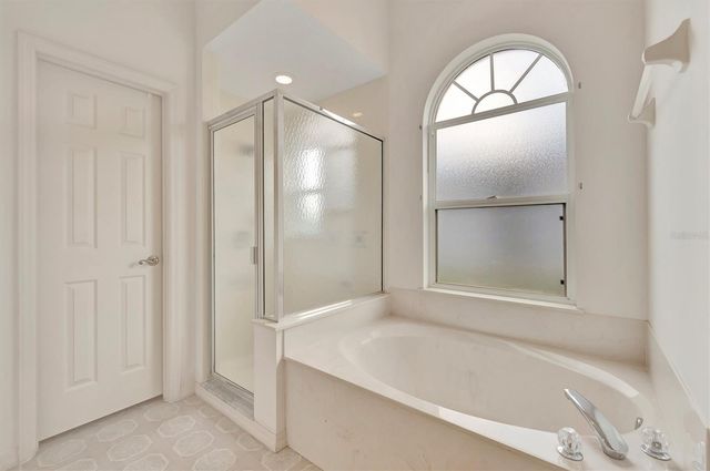 4206 73RD TERRACE E, Sarasota, FL 34243